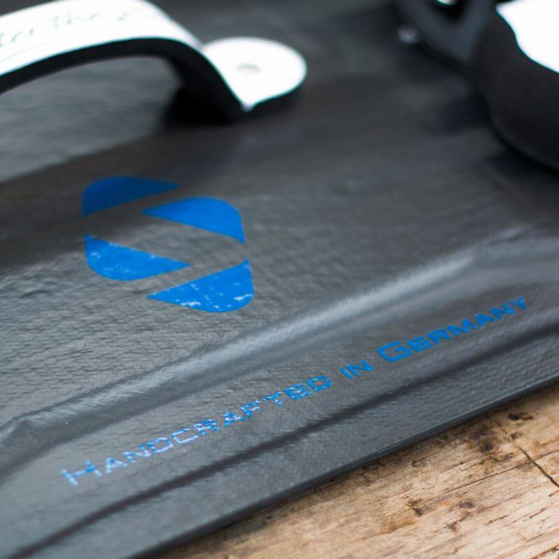 Carbon Pro Line DOOR Kiteboard Detail - SPLEENE Kiteboarding