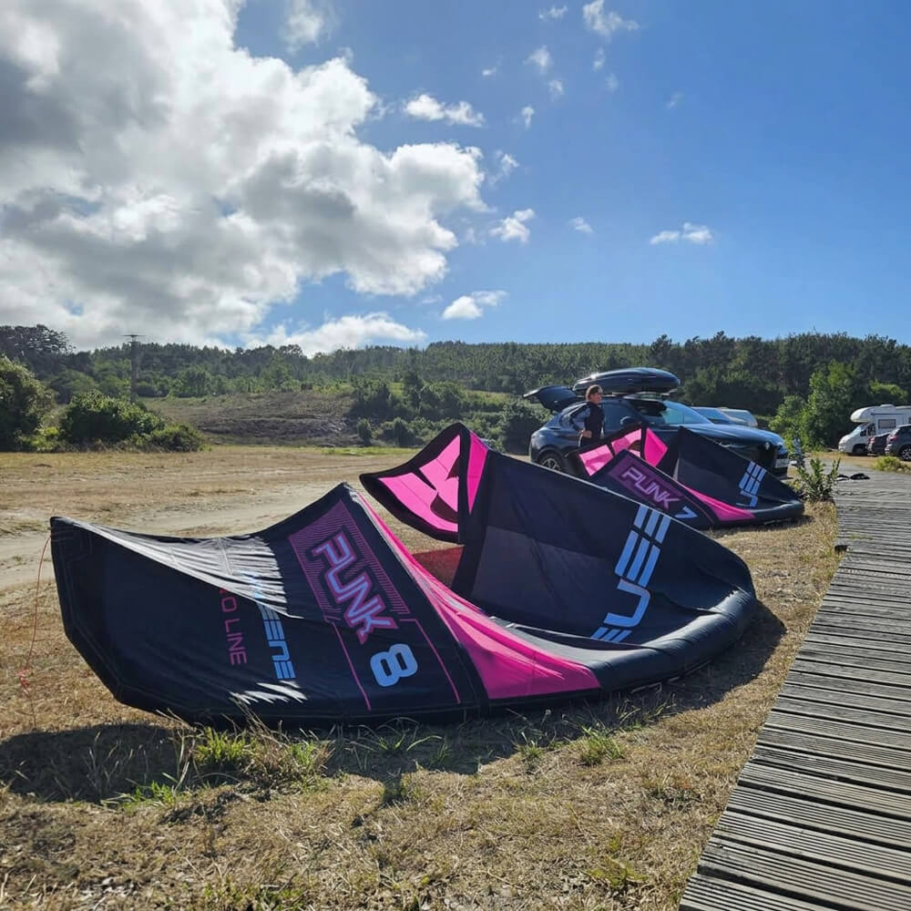 PUNK Kite at the beach - SPLEENE Kiteboarding